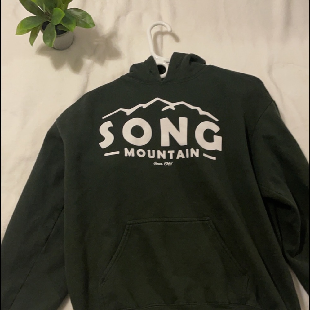 SONG Mountain ski hoodie